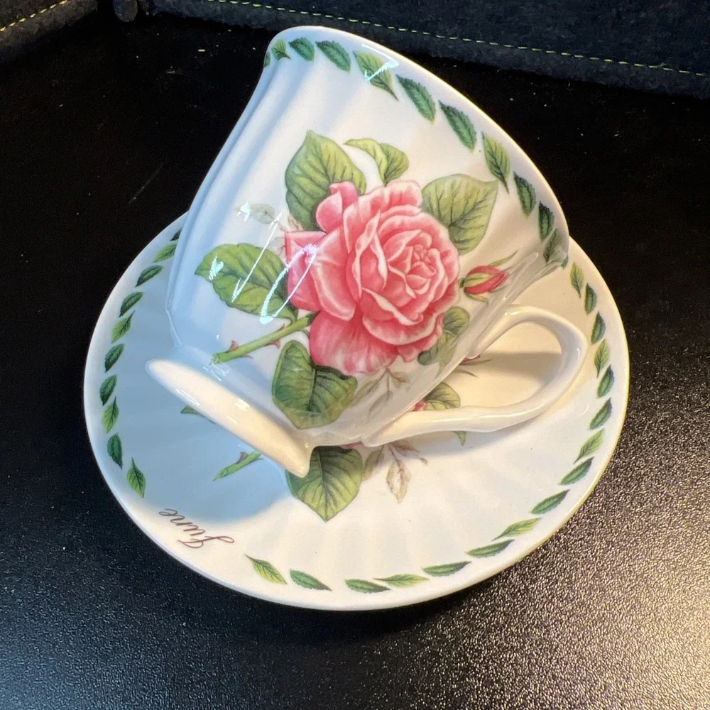 Dynasty Royal Patrician Fine Bone China England JUNE Pink Roses Tea Cup & Saucer